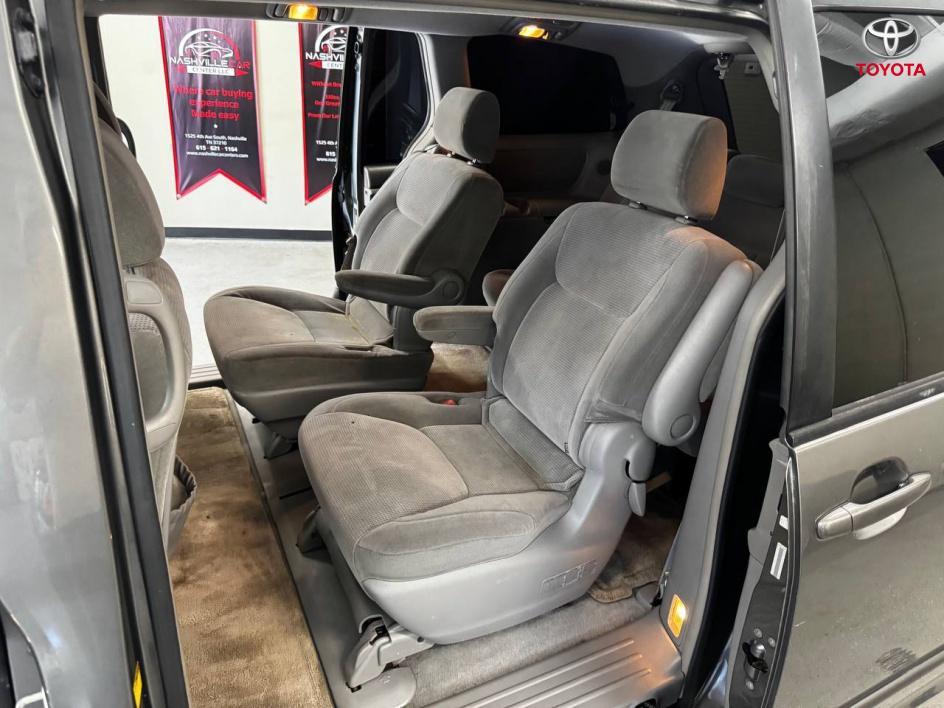 used 2004 Toyota Sienna car, priced at $5,555