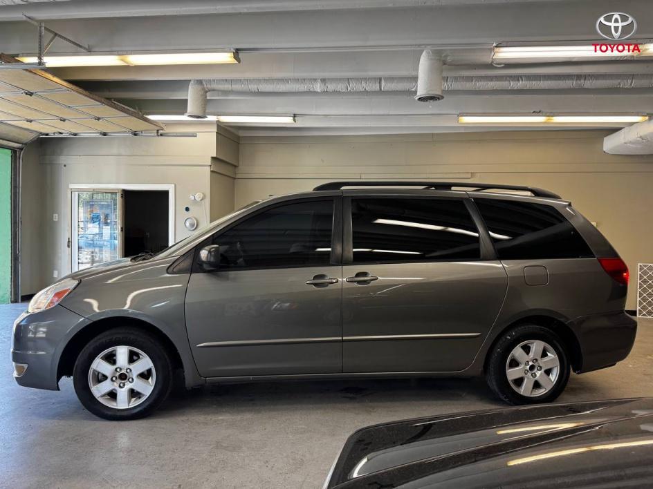 used 2004 Toyota Sienna car, priced at $5,555
