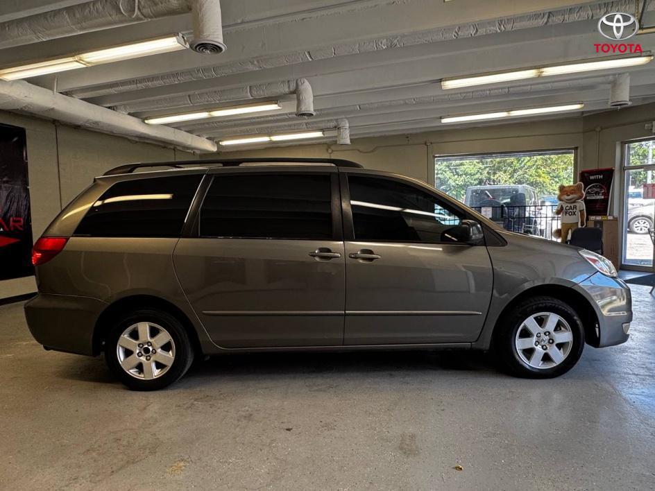 used 2004 Toyota Sienna car, priced at $5,555