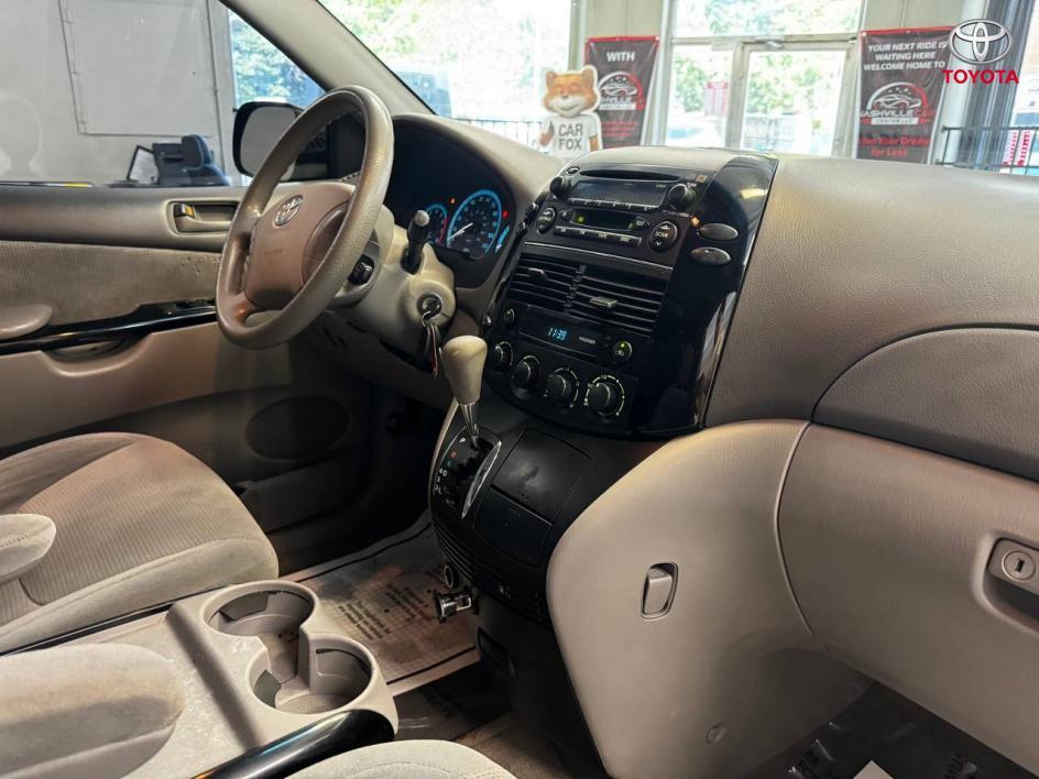 used 2004 Toyota Sienna car, priced at $5,555