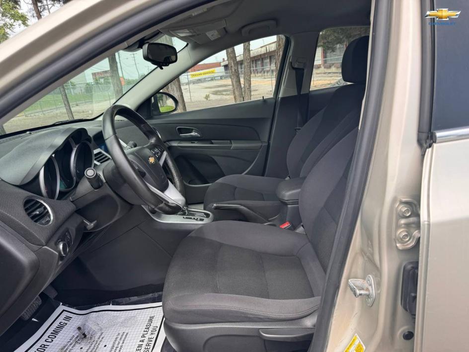 used 2014 Chevrolet Cruze car, priced at $5,499