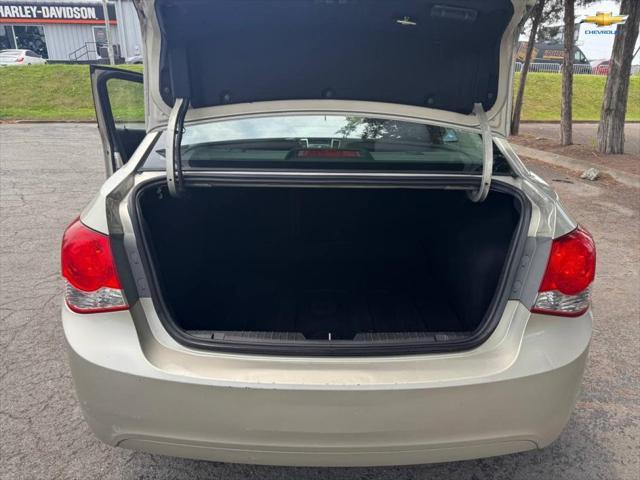 used 2014 Chevrolet Cruze car, priced at $5,666