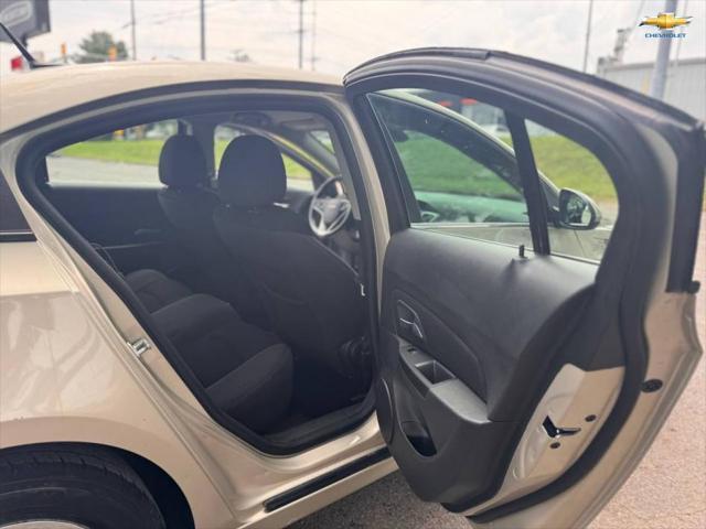 used 2014 Chevrolet Cruze car, priced at $5,666