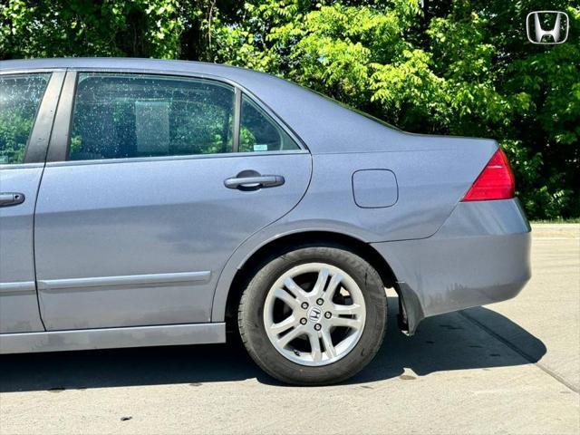 used 2007 Honda Accord car, priced at $5,555