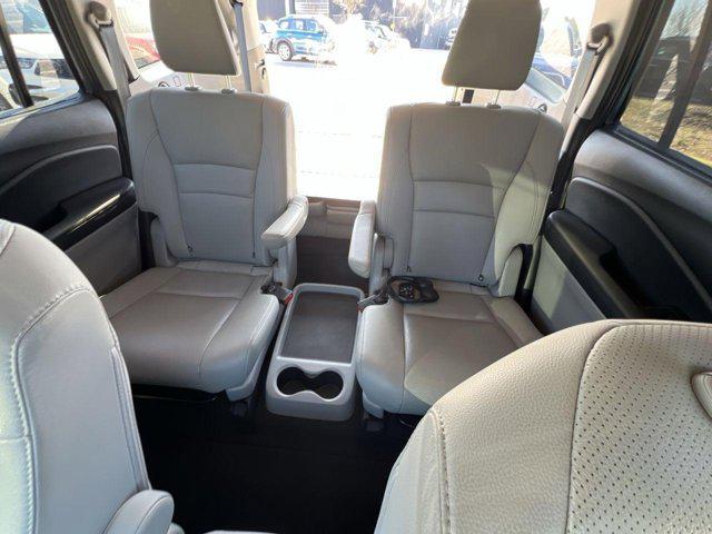 used 2021 Honda Pilot car, priced at $29,900