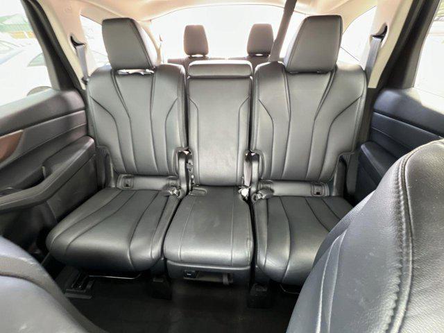 used 2022 Acura MDX car, priced at $35,200