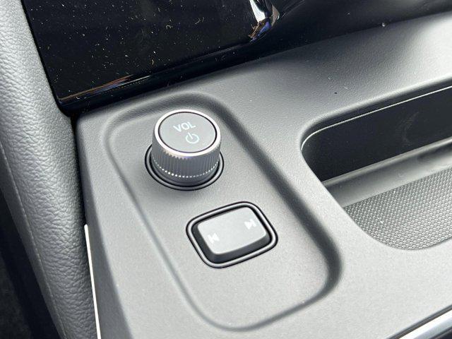new 2025 Acura MDX car, priced at $55,350