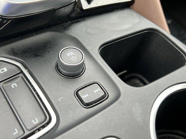 used 2022 Acura MDX car, priced at $37,500