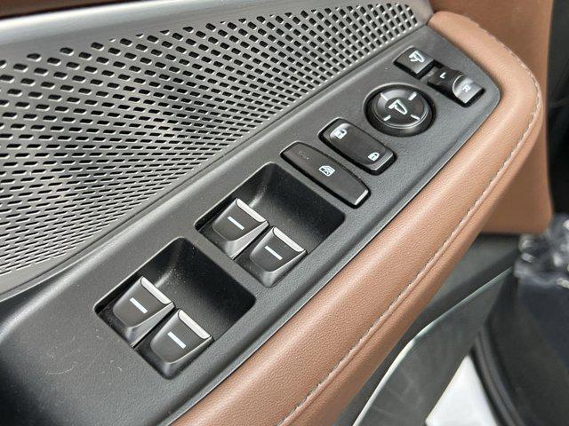 used 2022 Acura MDX car, priced at $37,500
