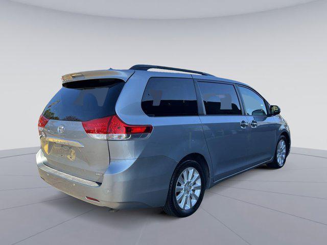 used 2014 Toyota Sienna car, priced at $15,500