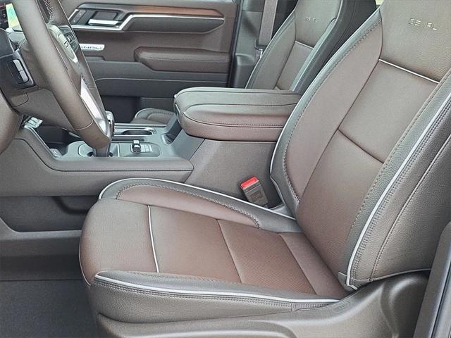 new 2025 GMC Sierra 1500 car, priced at $63,438
