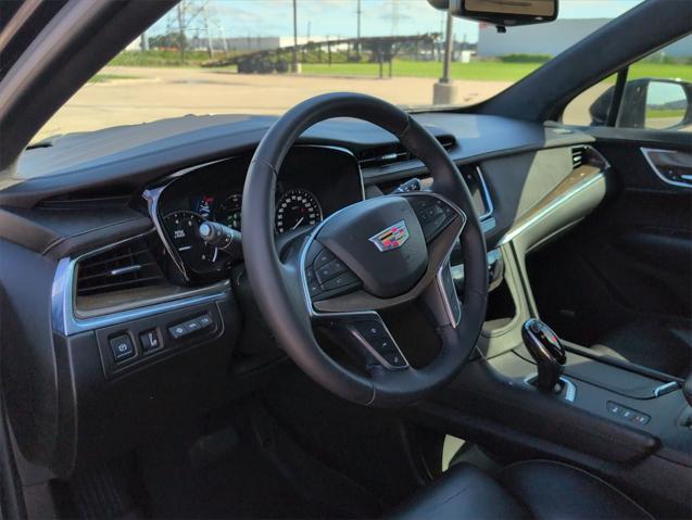 used 2017 Cadillac XT5 car, priced at $14,333