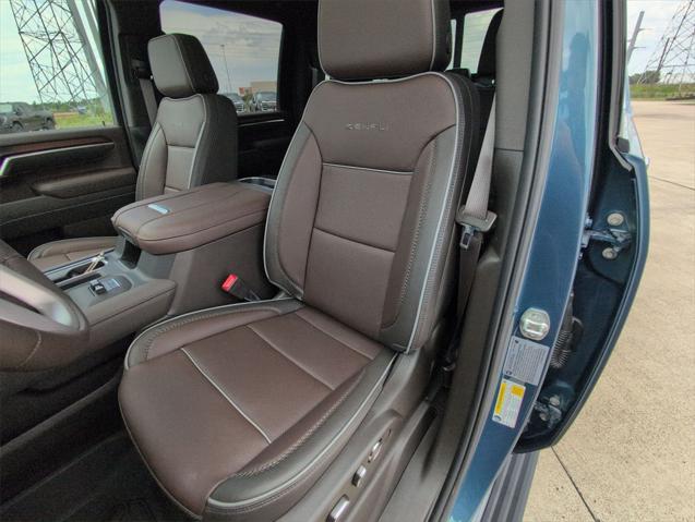 new 2025 GMC Sierra 2500 car, priced at $86,681