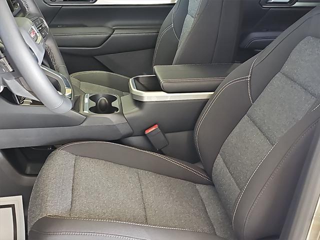 new 2025 GMC Terrain car, priced at $29,751