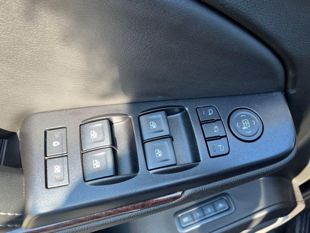 used 2018 GMC Yukon car, priced at $22,494