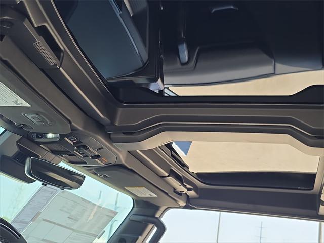 new 2025 GMC HUMMER EV Pickup car, priced at $95,000
