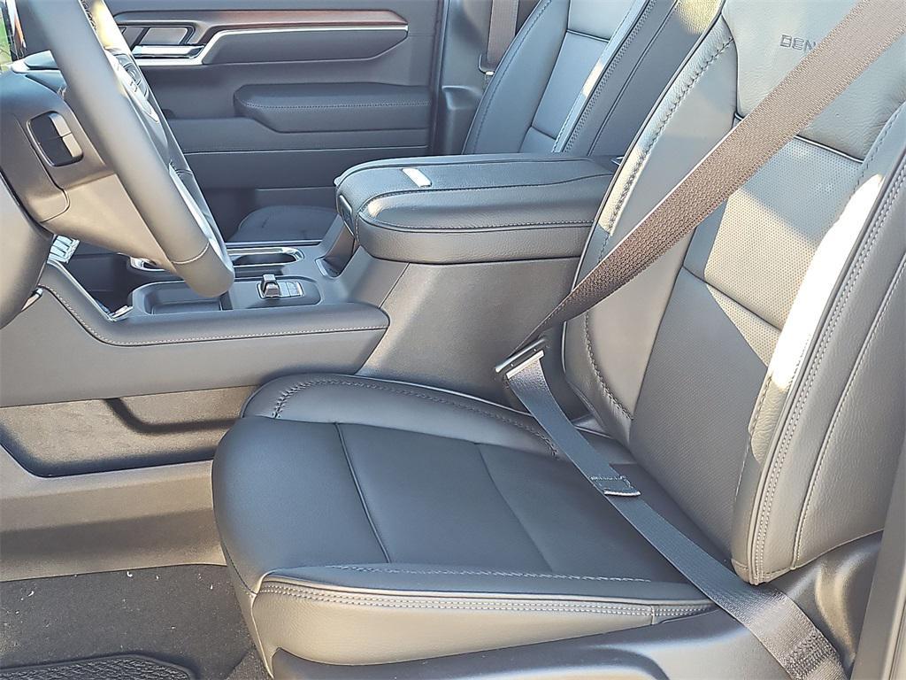 new 2025 GMC Sierra 2500 car, priced at $77,931