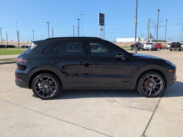 used 2019 Porsche Cayenne car, priced at $31,498