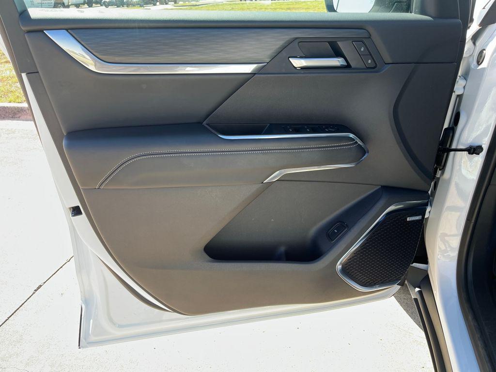 used 2025 GMC Acadia car, priced at $36,293