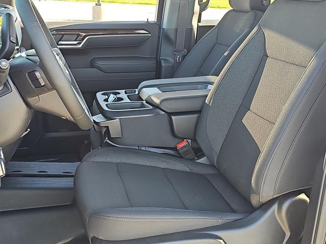 new 2025 GMC Sierra 1500 car, priced at $43,666