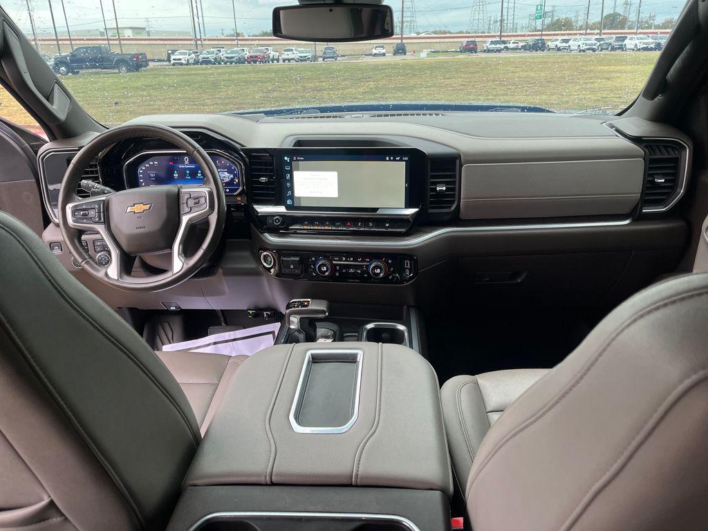 used 2022 Chevrolet Silverado 1500 car, priced at $34,979