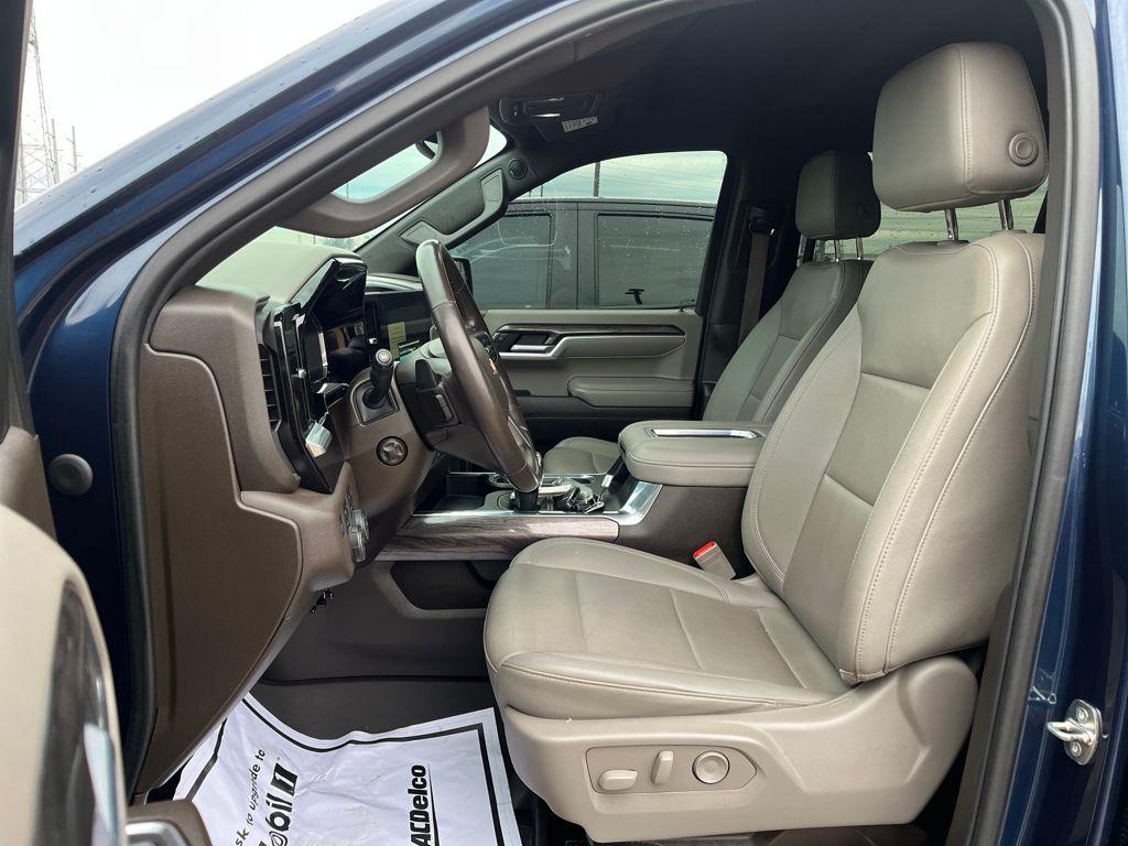 used 2022 Chevrolet Silverado 1500 car, priced at $34,979