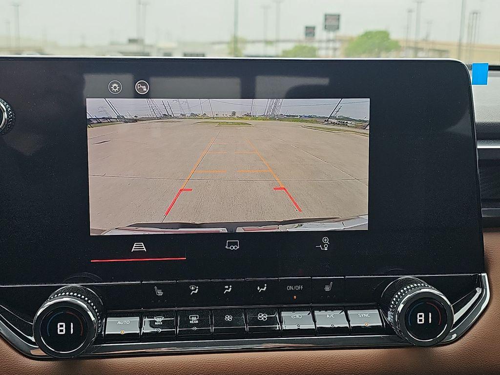 new 2025 GMC Canyon car, priced at $43,965