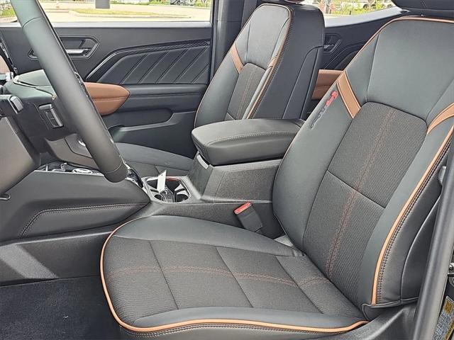 new 2025 GMC Canyon car, priced at $47,111