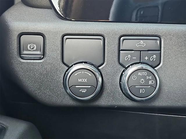 new 2025 GMC Sierra 1500 car, priced at $43,119