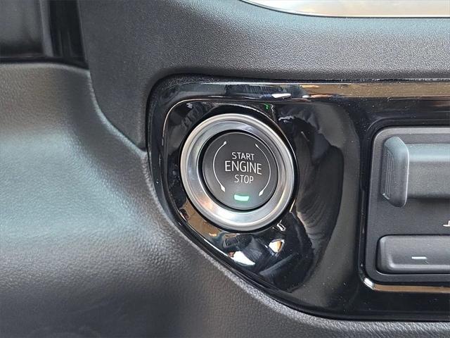 new 2025 GMC Sierra 1500 car, priced at $43,840