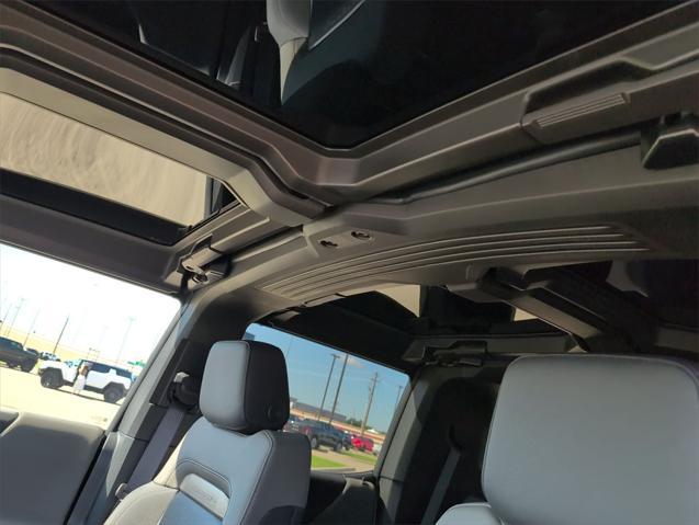 new 2025 GMC HUMMER EV SUV car, priced at $86,244