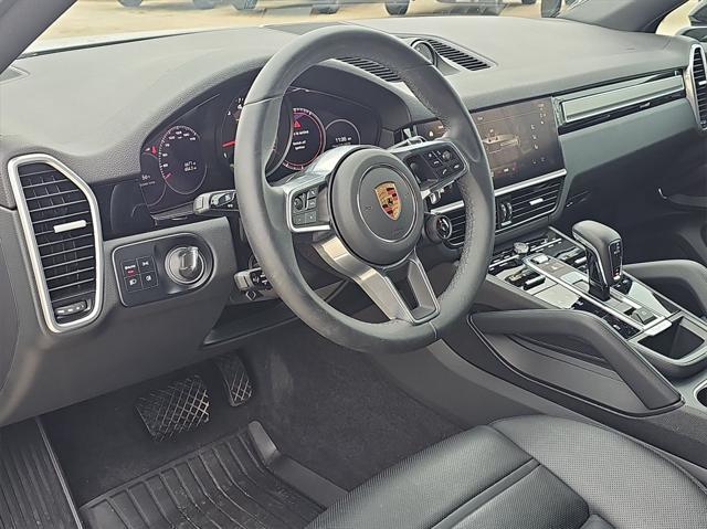 used 2023 Porsche Cayenne car