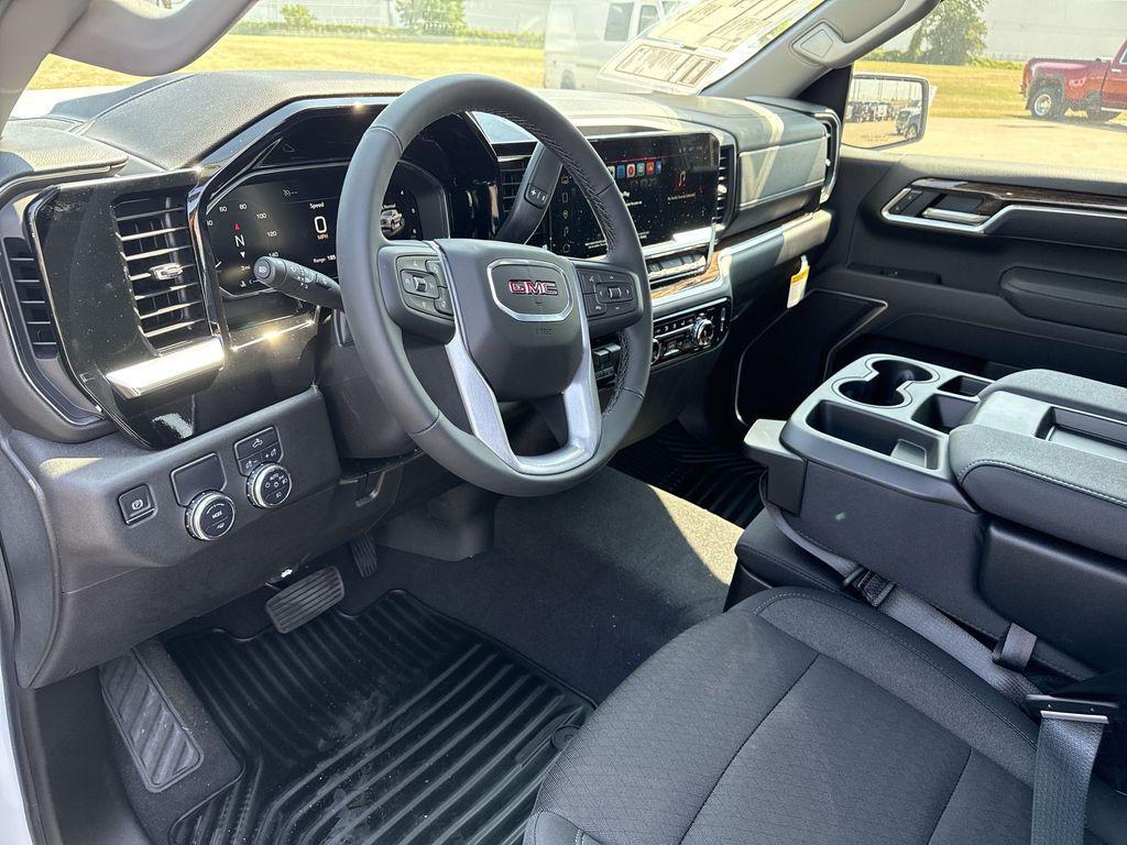 new 2026 GMC Sierra 1500 car, priced at $42,786