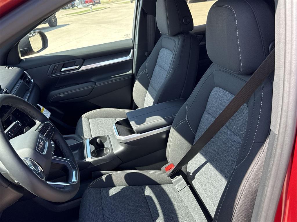 new 2026 GMC Terrain car, priced at $30,652