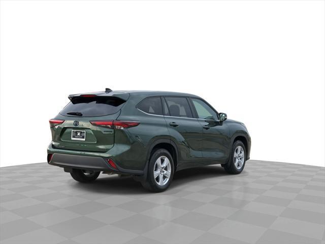 used 2024 Toyota Highlander Hybrid car, priced at $41,996