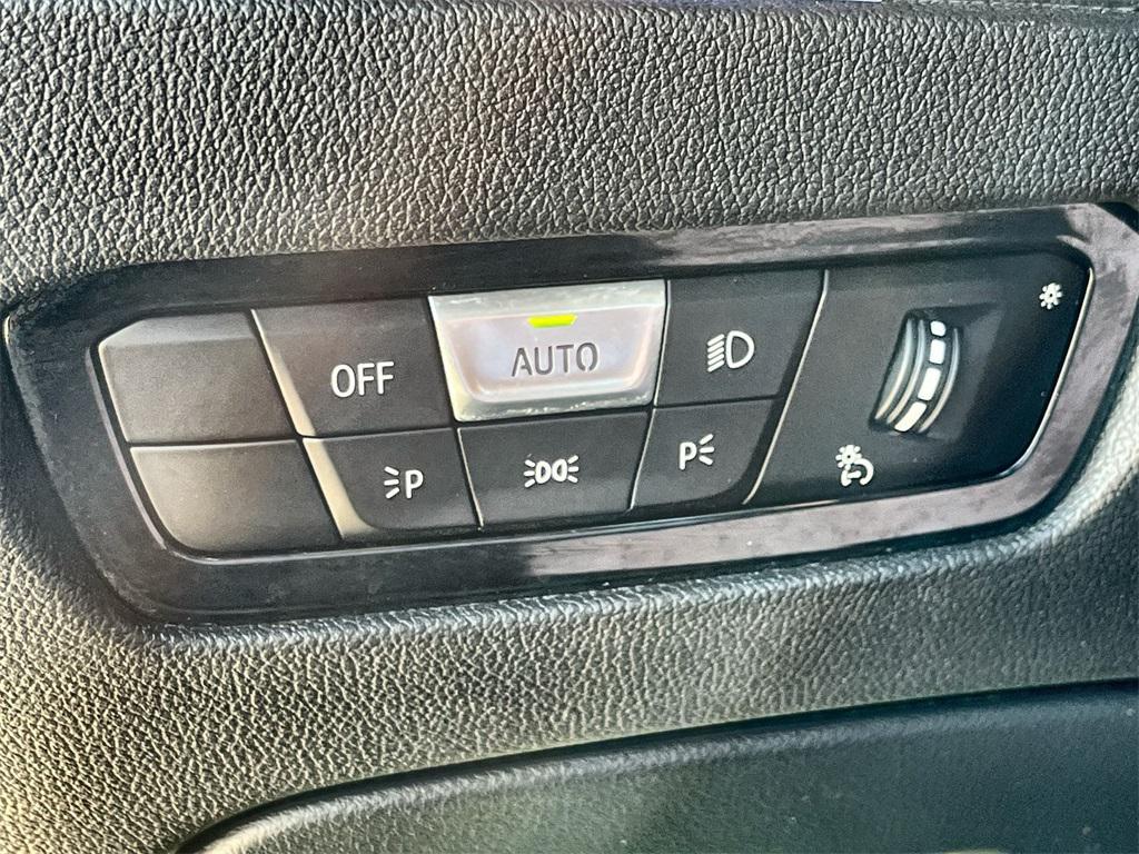 used 2021 BMW 330 car, priced at $24,443