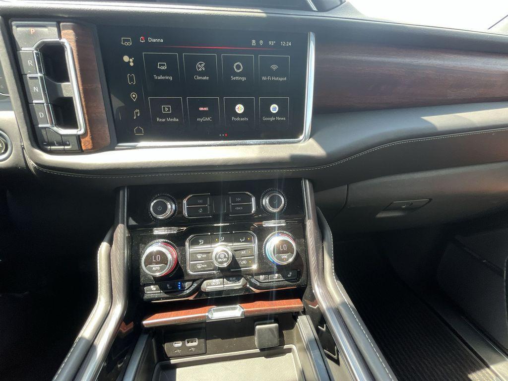 used 2023 GMC Yukon car, priced at $70,976