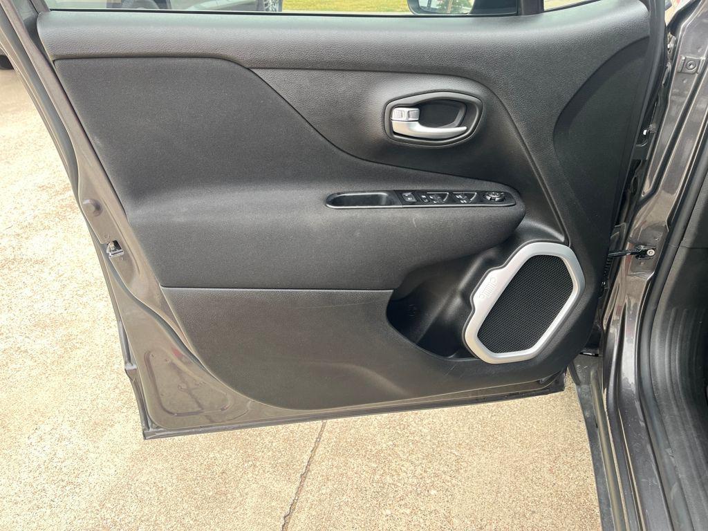 used 2021 Jeep Renegade car, priced at $18,581