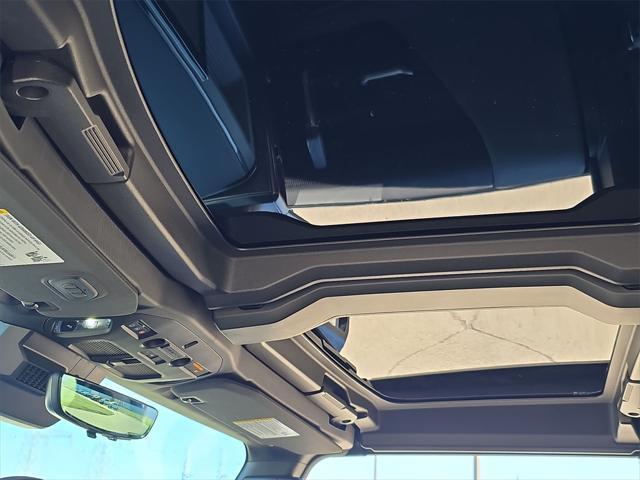 new 2025 GMC HUMMER EV SUV car, priced at $84,555