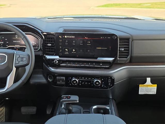 new 2025 GMC Sierra 1500 car, priced at $54,561