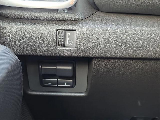 new 2025 GMC Canyon car, priced at $43,293
