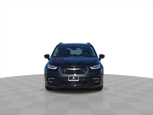 used 2022 Chrysler Pacifica car, priced at $17,498