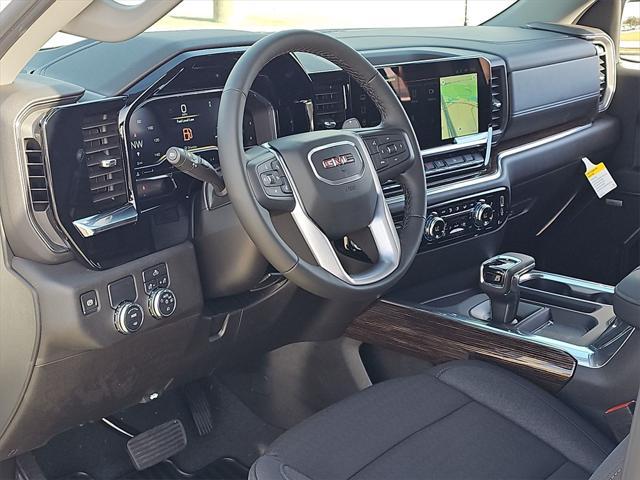 new 2025 GMC Sierra 1500 car, priced at $48,227