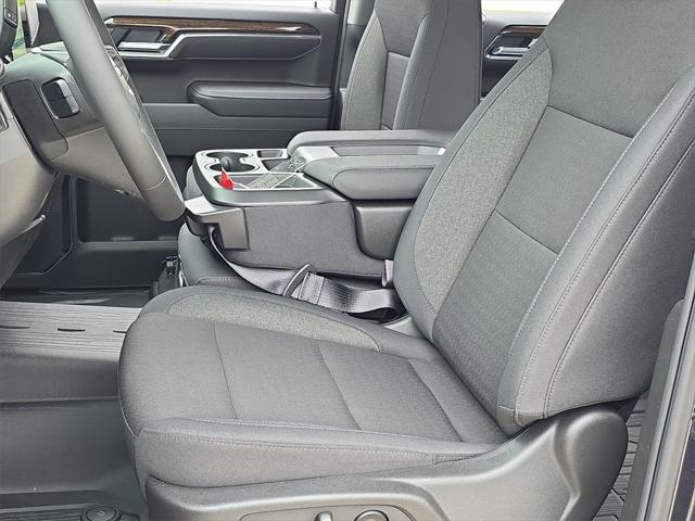 new 2025 GMC Sierra 1500 car, priced at $43,119