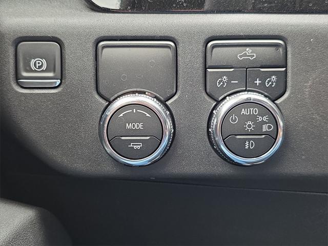 new 2025 GMC Sierra 1500 car, priced at $43,119