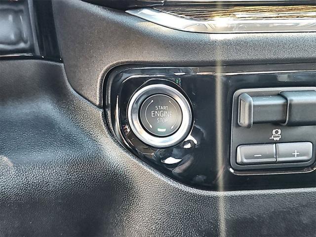 new 2025 GMC Sierra 1500 car, priced at $40,754