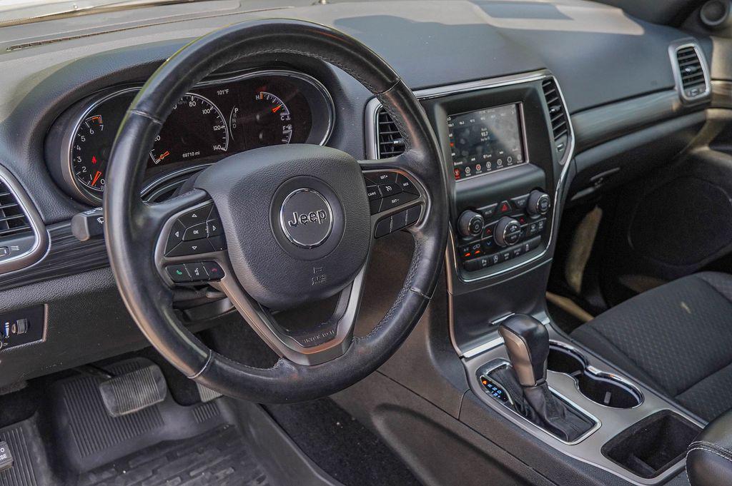 used 2021 Jeep Grand Cherokee car, priced at $21,776