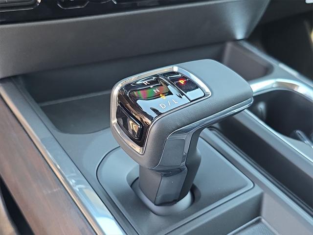 new 2025 GMC Sierra 1500 car, priced at $54,561