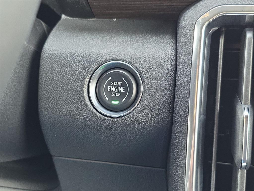 new 2025 GMC Acadia car, priced at $57,693