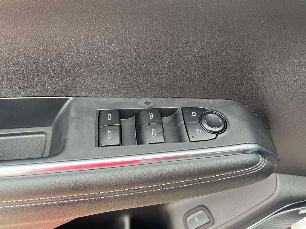 used 2025 GMC Acadia car, priced at $37,143